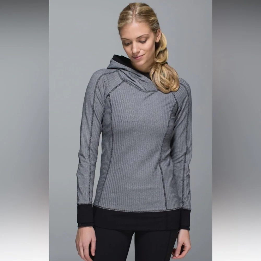 Lululemon Think Fast Hoodie - Picture 2 of 9